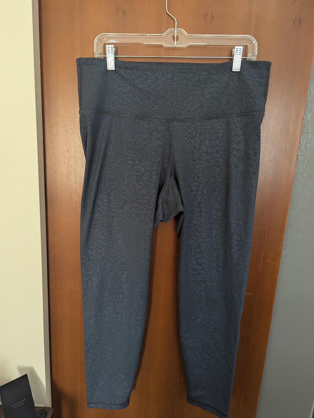 Old Navy Elevate Leggings Gray Leopard Print Sz XL *GUC